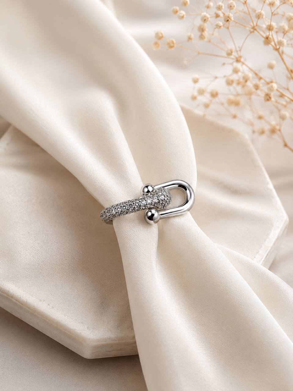 Amara Adjustable Ring