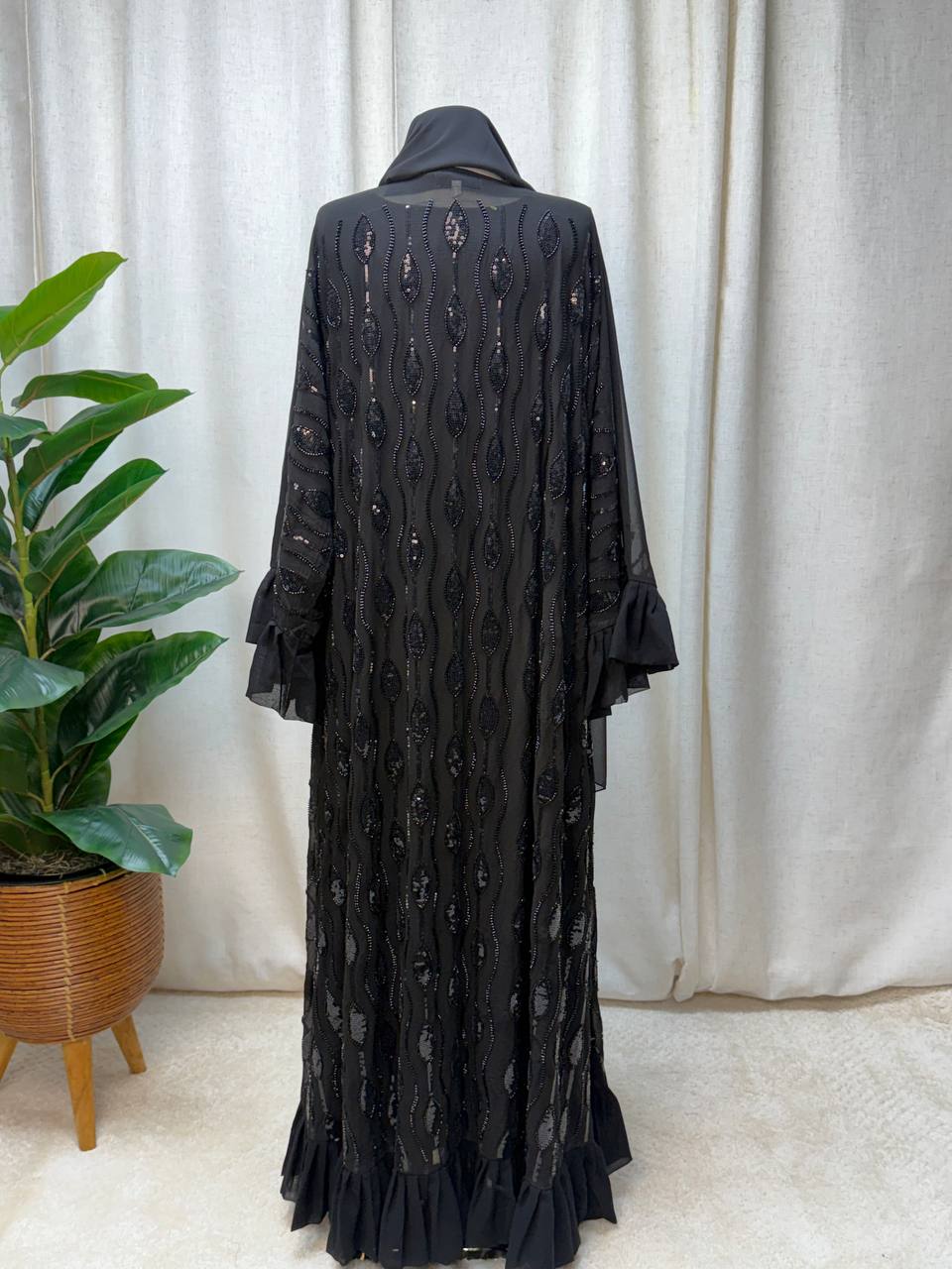 Noir Cascade Abaya