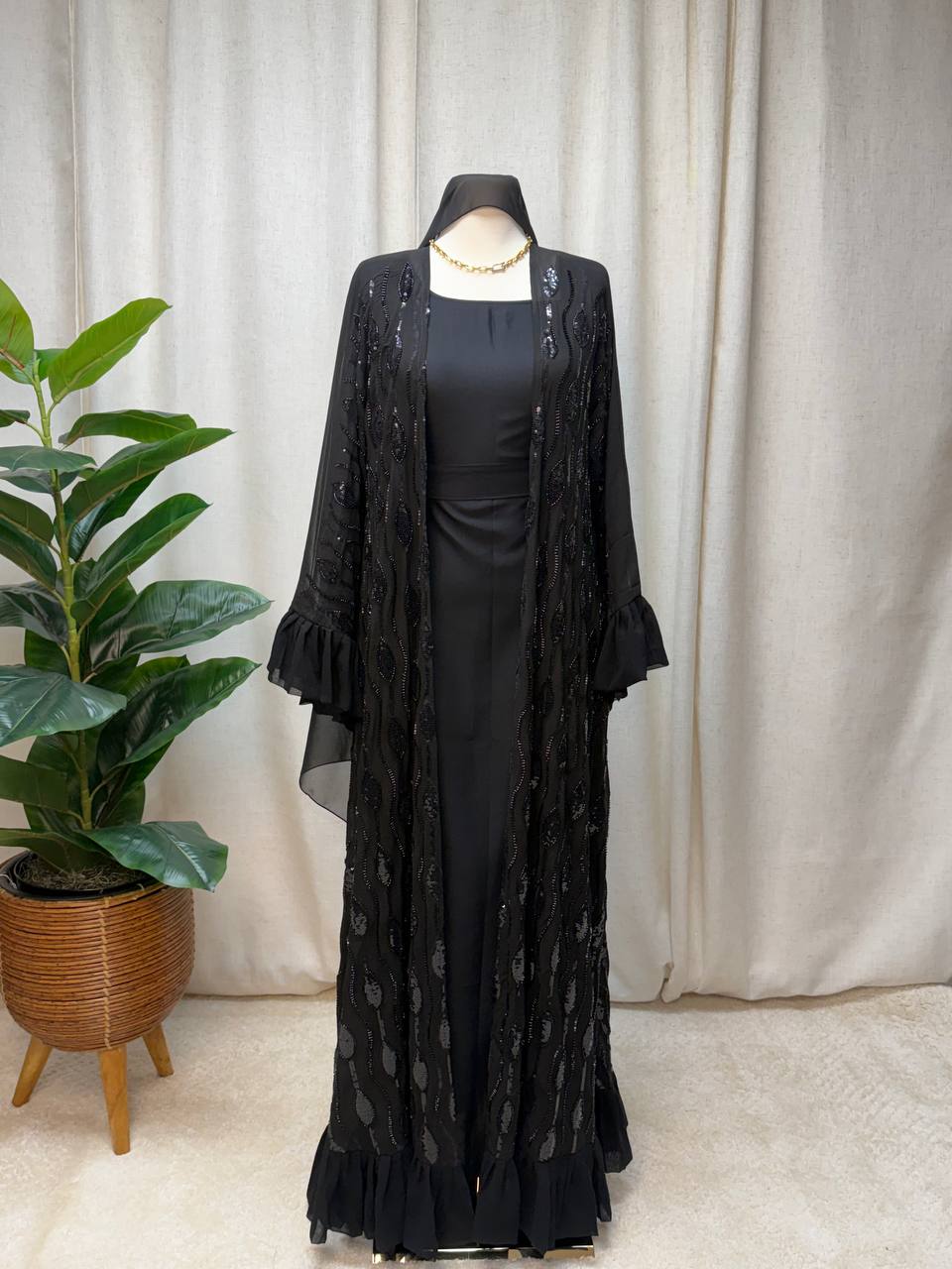Noir Cascade Abaya