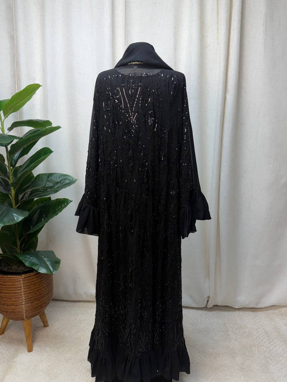Noir Cascade Abaya