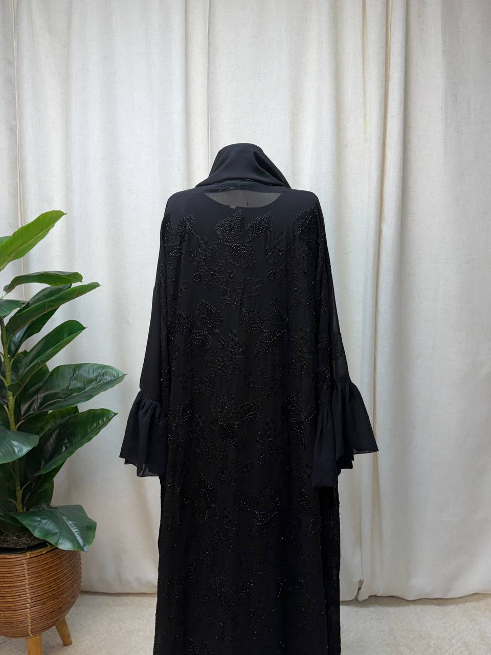 Noir Cascade Abaya