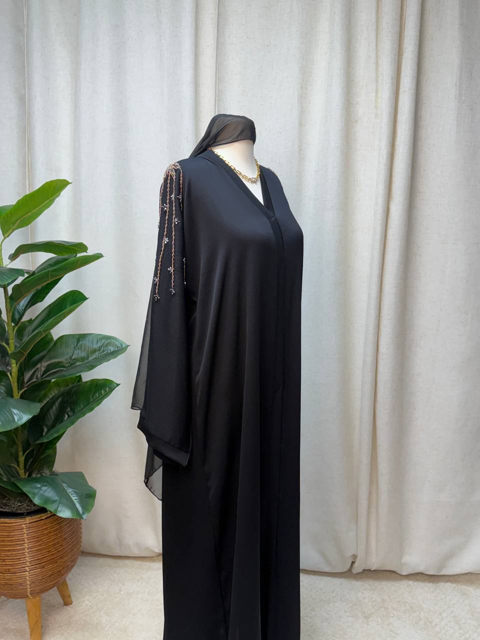 Noir Pearl Dubai Abaya