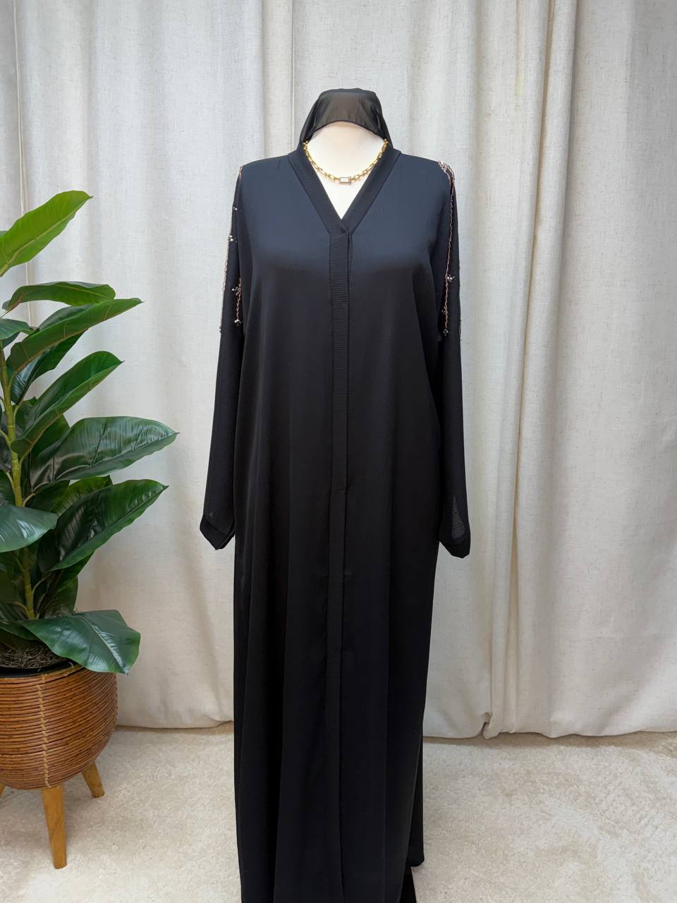 Noir Pearl Dubai Abaya