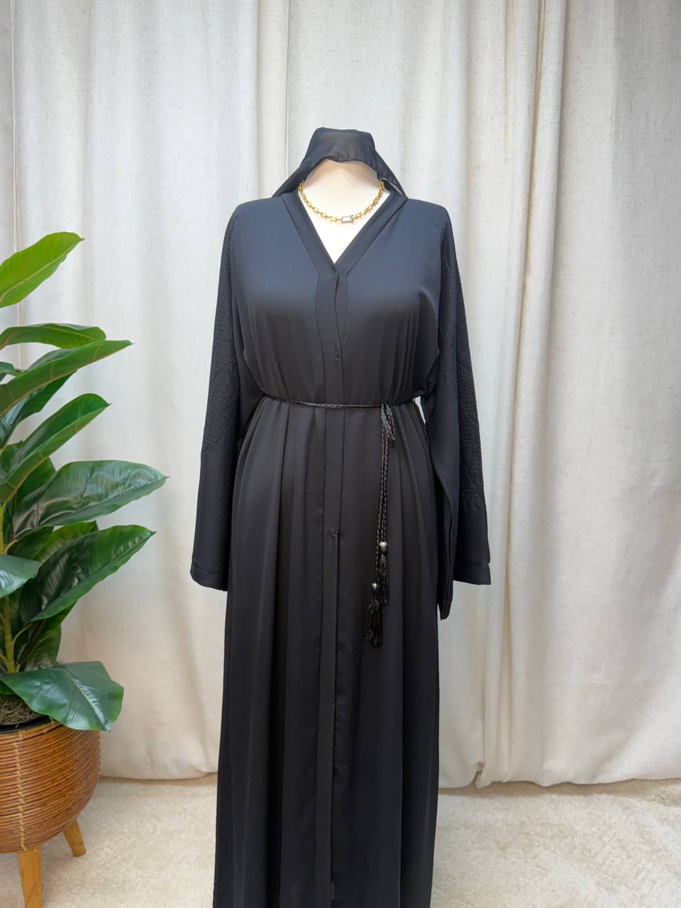 Layal Black Abaya