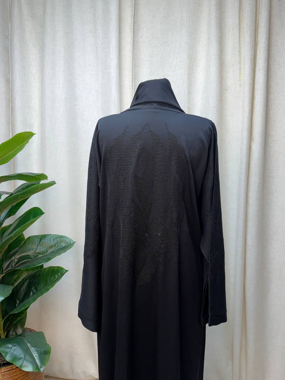 Layal Black Abaya