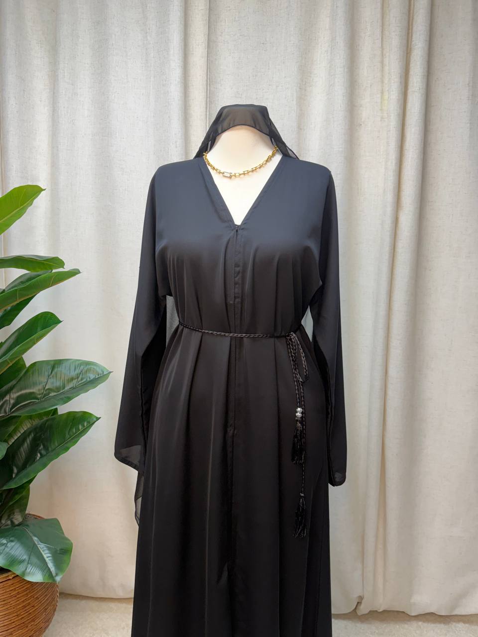 Sultana Noir Abaya