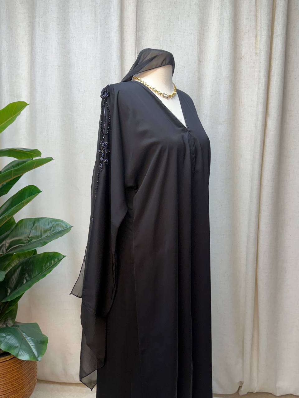 Sultana Noir Abaya