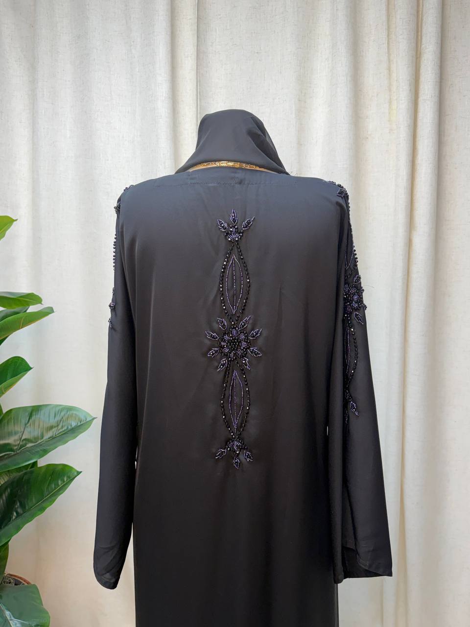 Sultana Noir Abaya