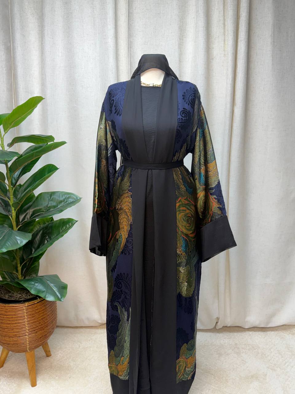 Royal Bloom Open Abaya