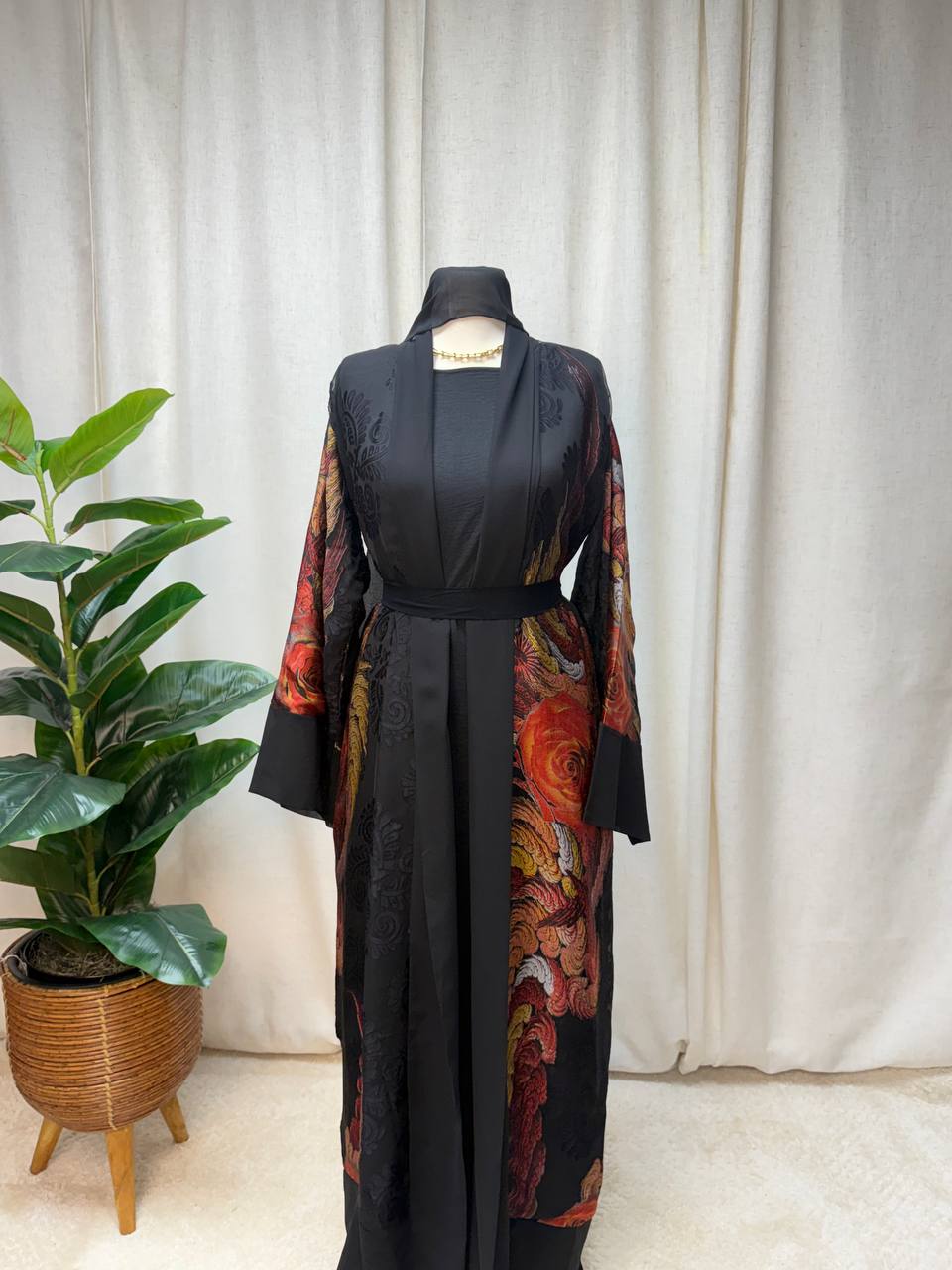 Royal Bloom Open Abaya