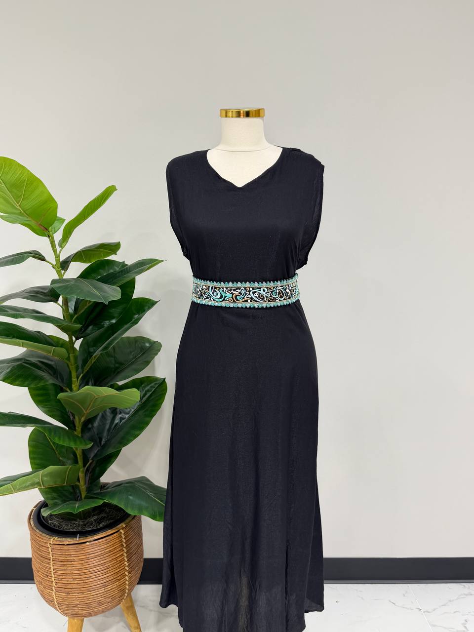 Al Huroof – 3 Piece Organza Linen Abaya