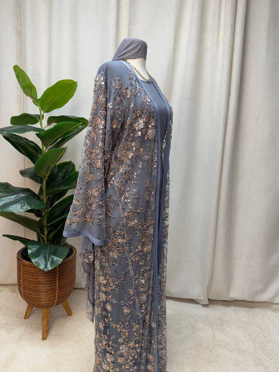 Veloura Royale Abaya Set