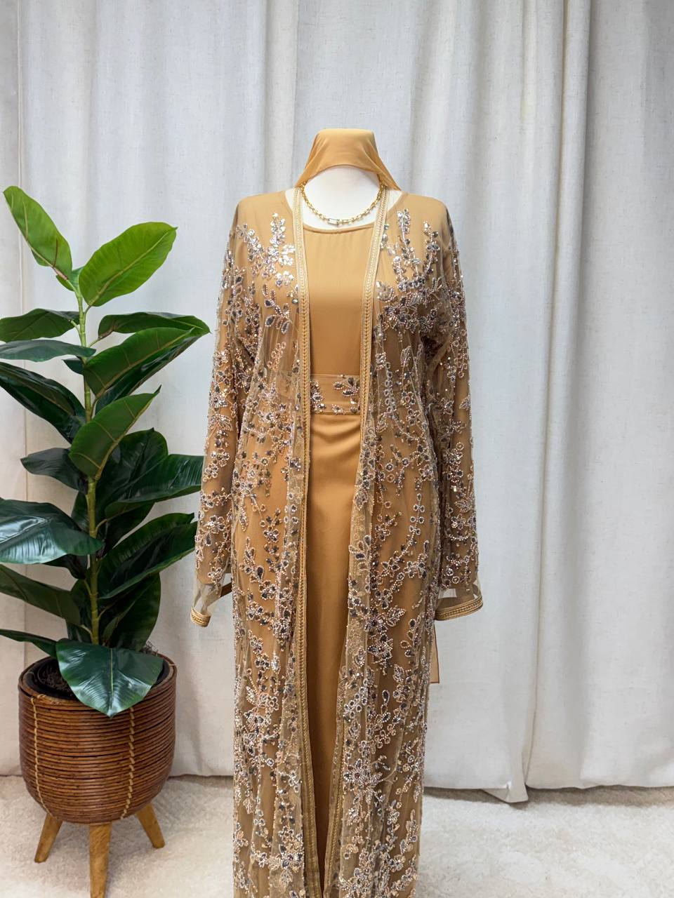 Veloura Royale Abaya Set