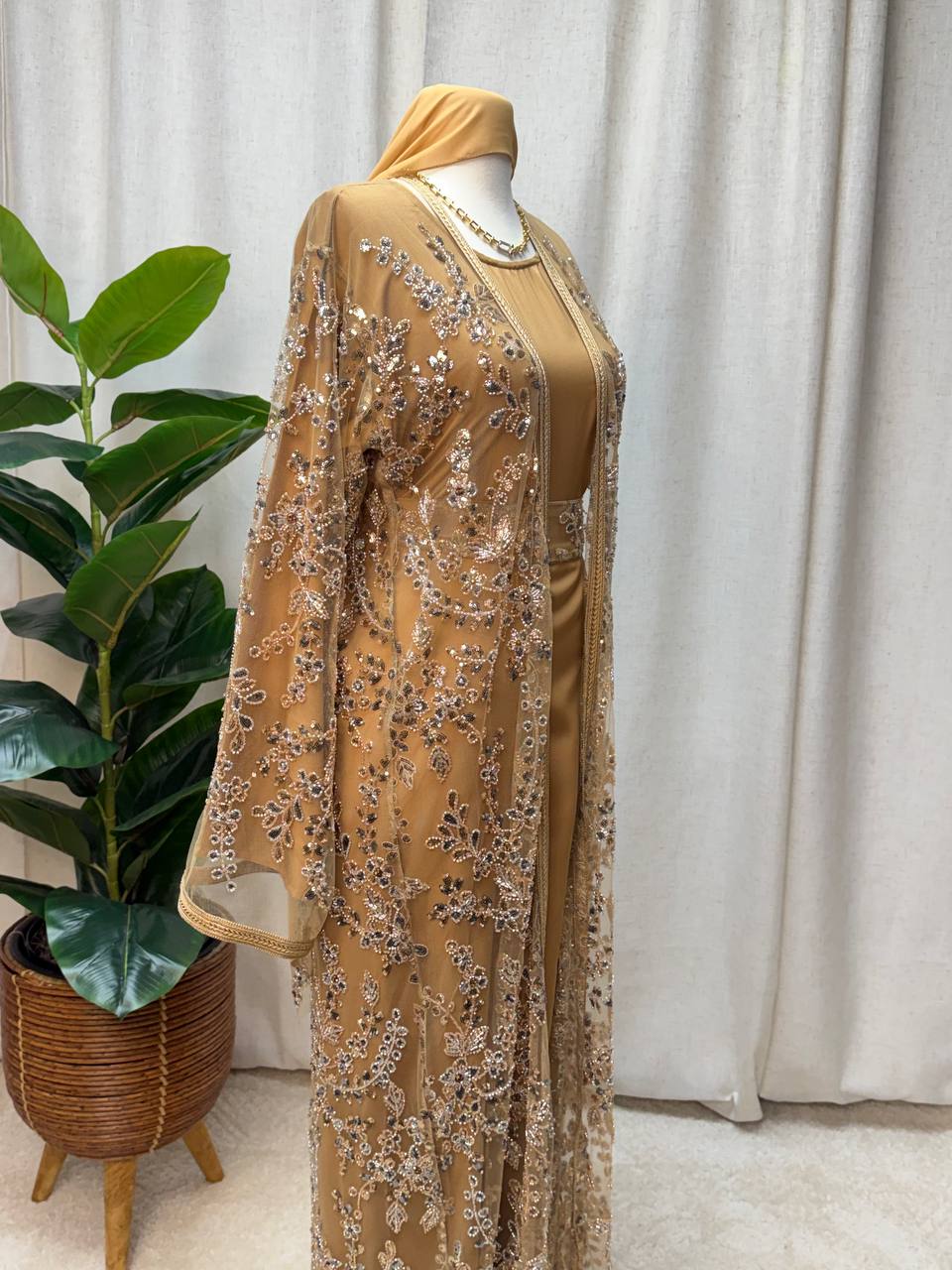 Veloura Royale Abaya Set