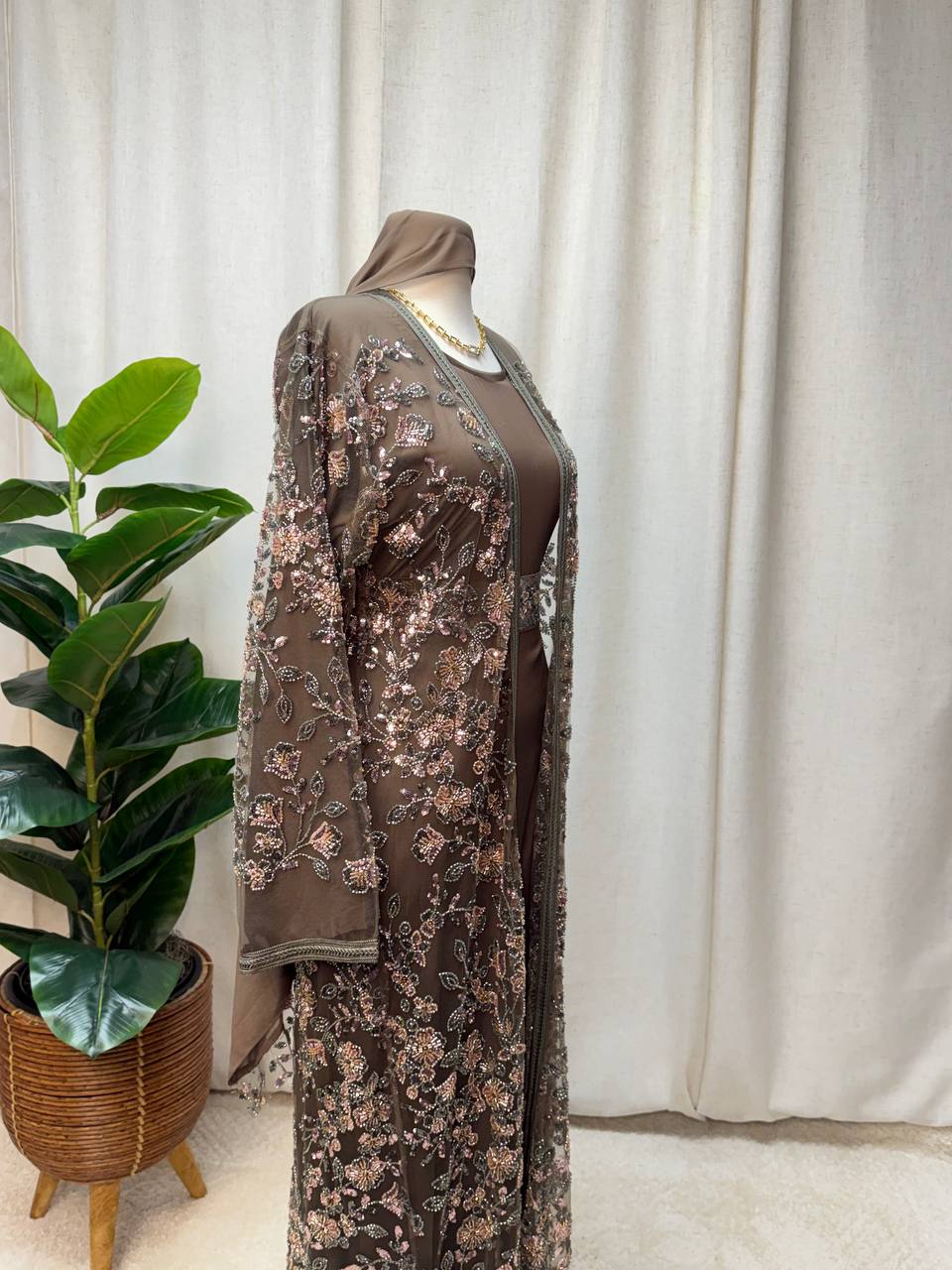 Veloura Royale Abaya Set