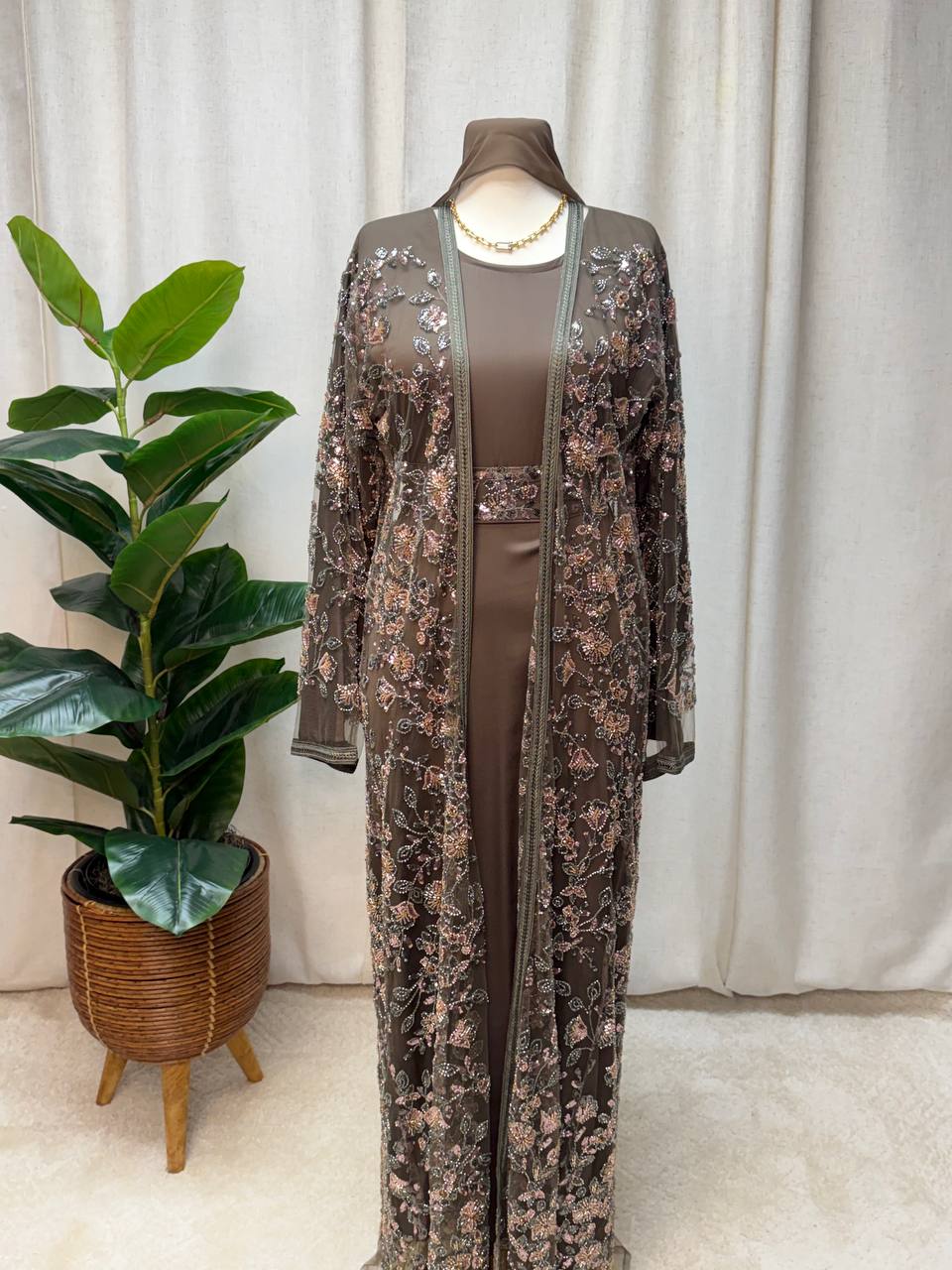 Veloura Royale Abaya Set
