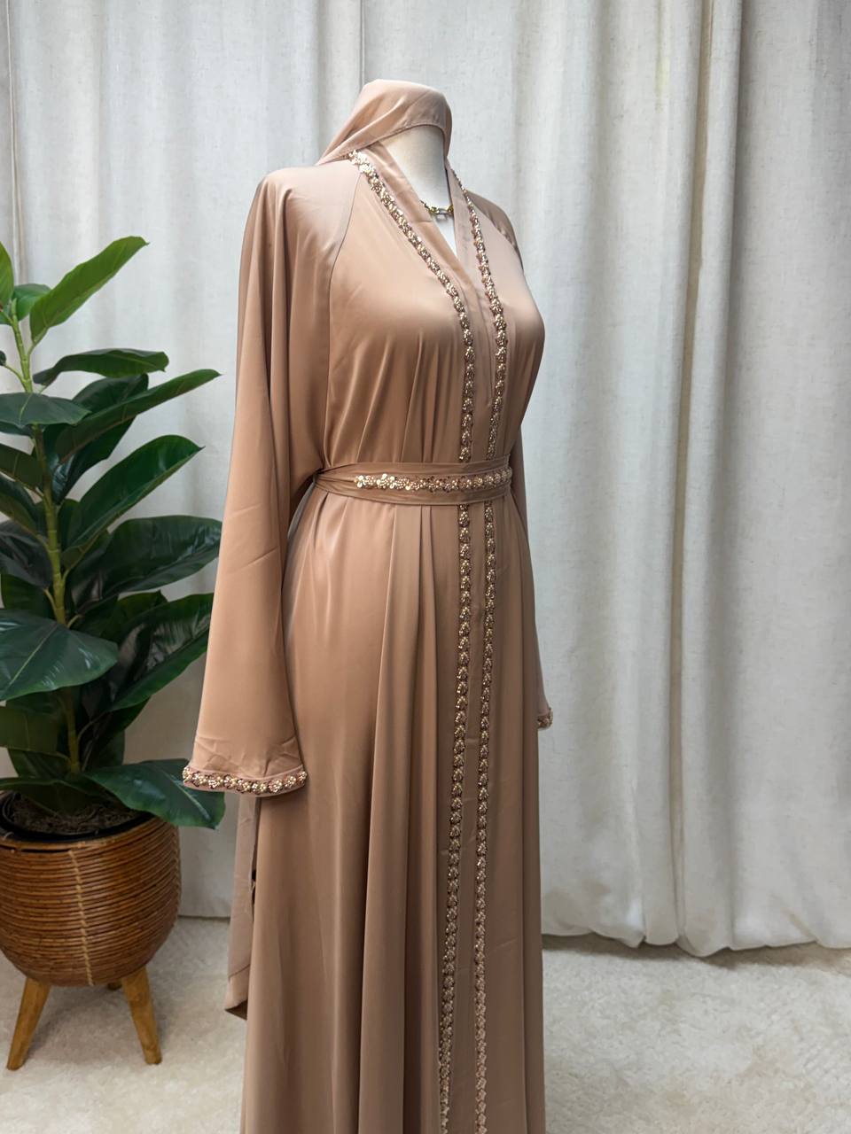 Veloura Luxe Abaya