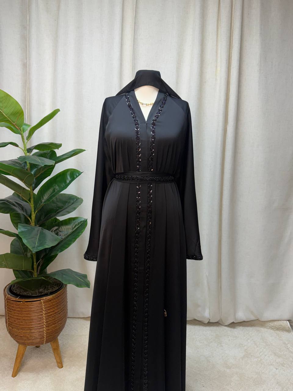 Veloura Luxe Abaya