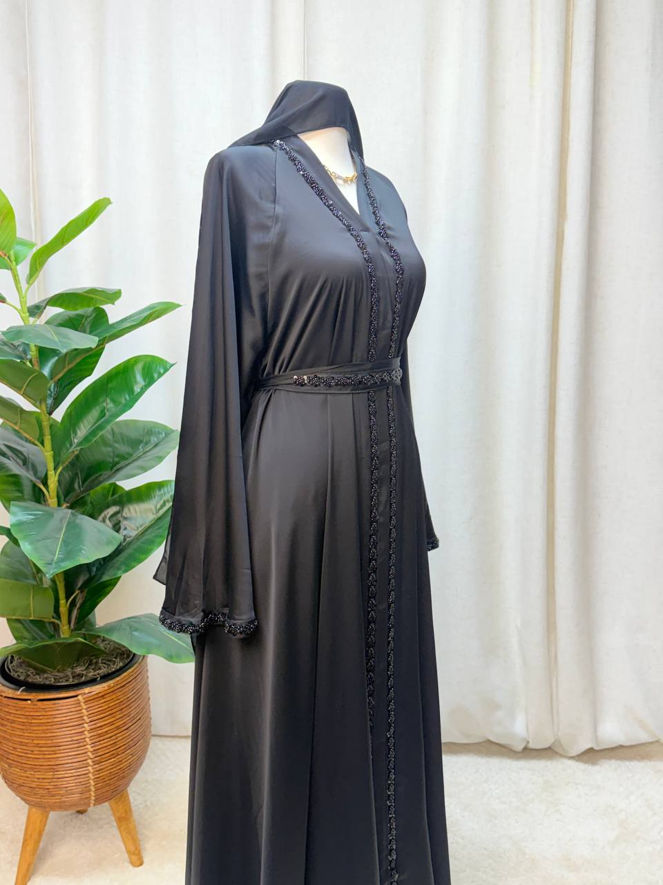 Veloura Luxe Abaya