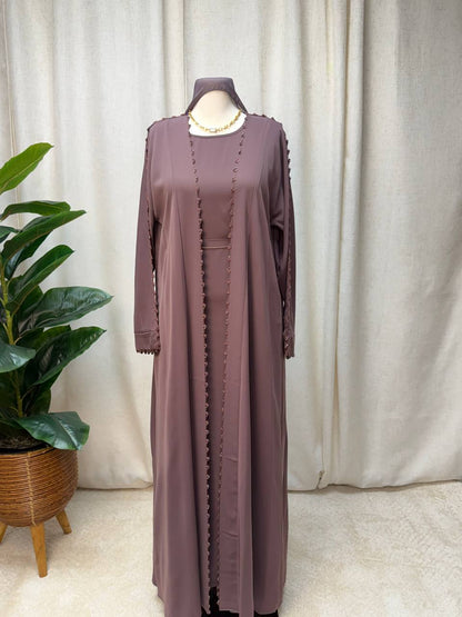 Lunara Thread Abaya