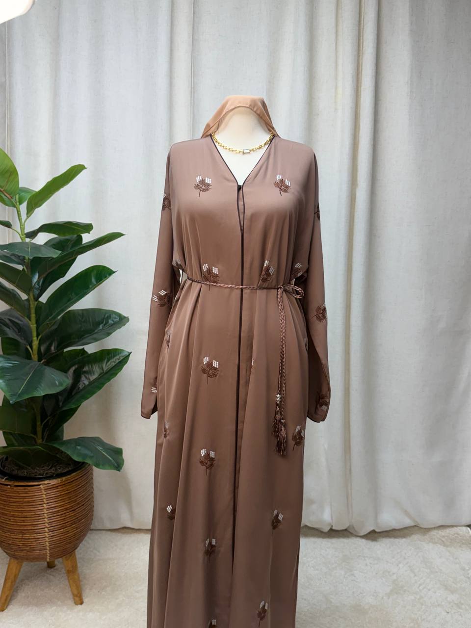 Noura Loom Abaya