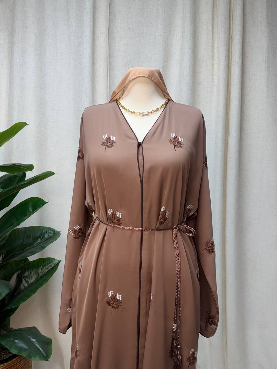 Noura Loom Abaya