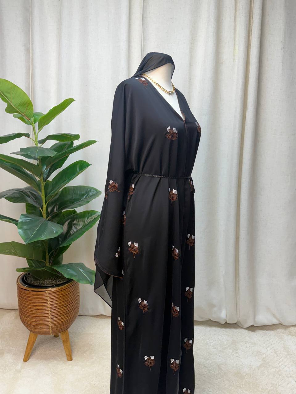 Noura Loom Abaya