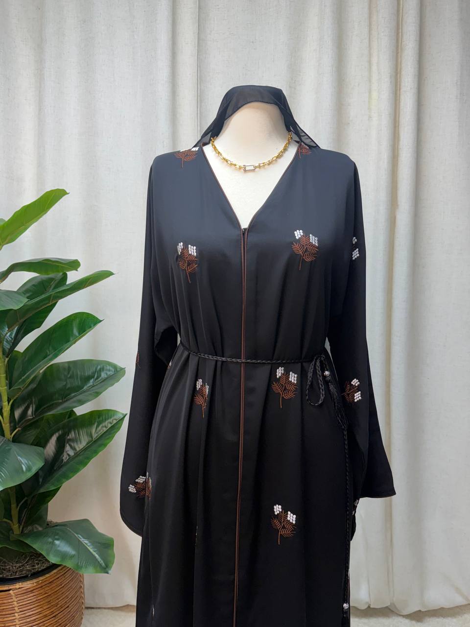 Noura Loom Abaya