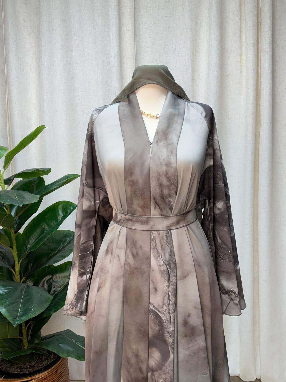 Marble Mist Abaya
