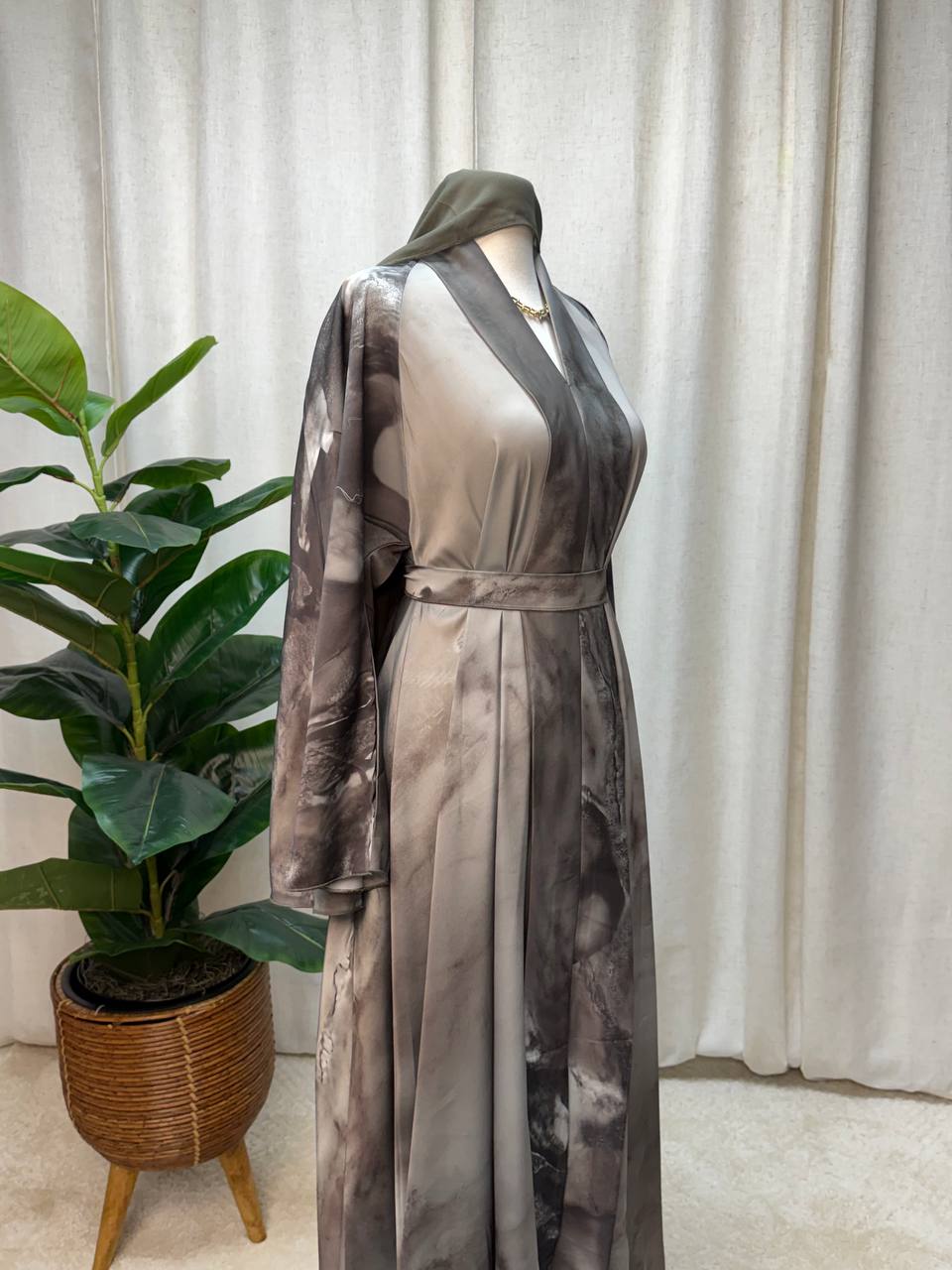 Marble Mist Abaya