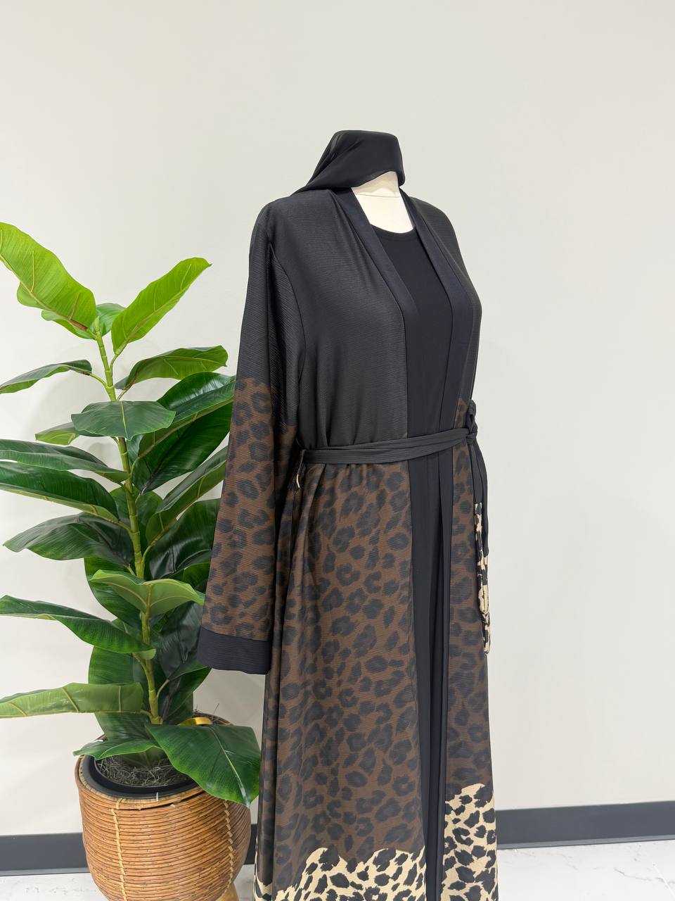 Wild Noir Abaya Set