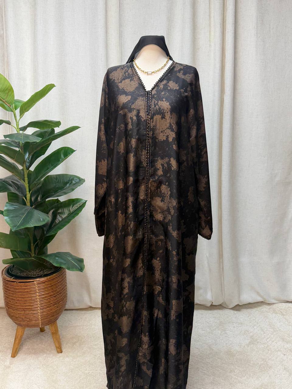 Lustre Mist Abaya