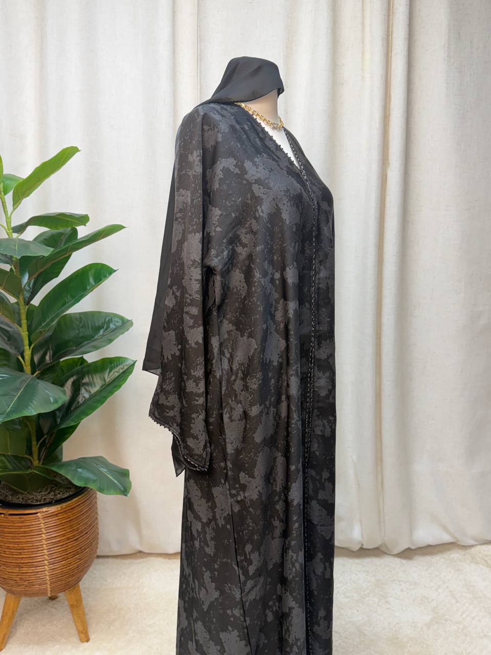 Lustre Mist Abaya