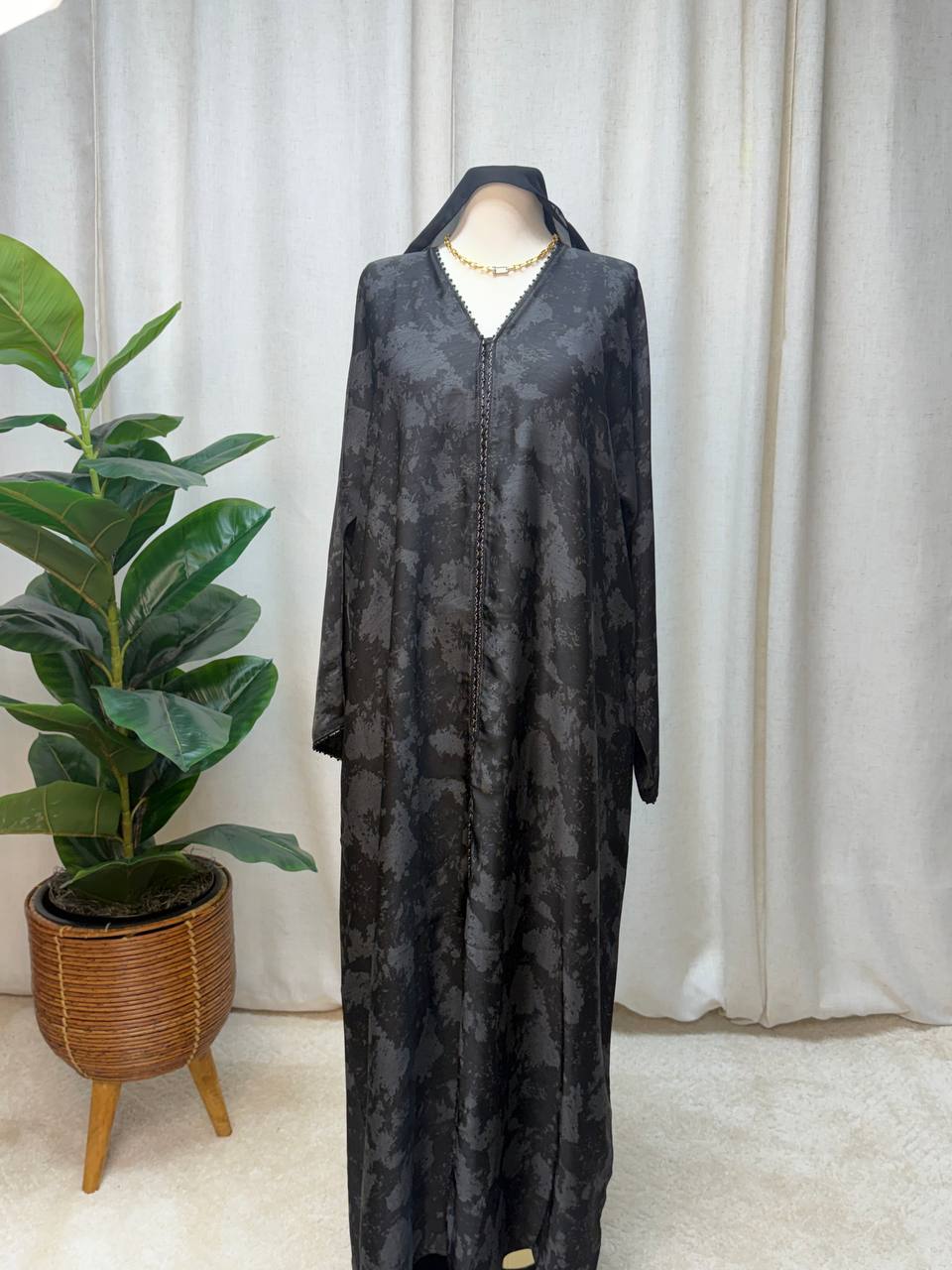 Lustre Mist Abaya