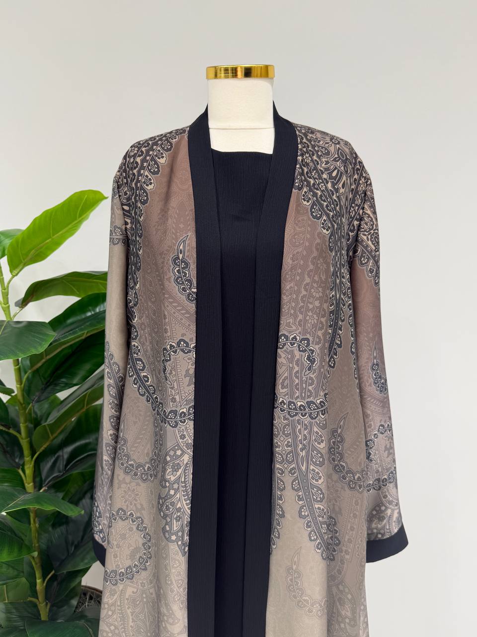 Desert Noir Abaya Set