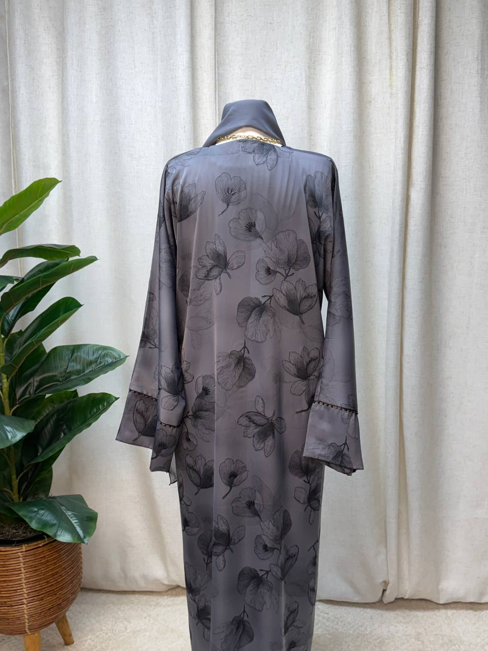 Veloura Bloom 3-Piece Abaya