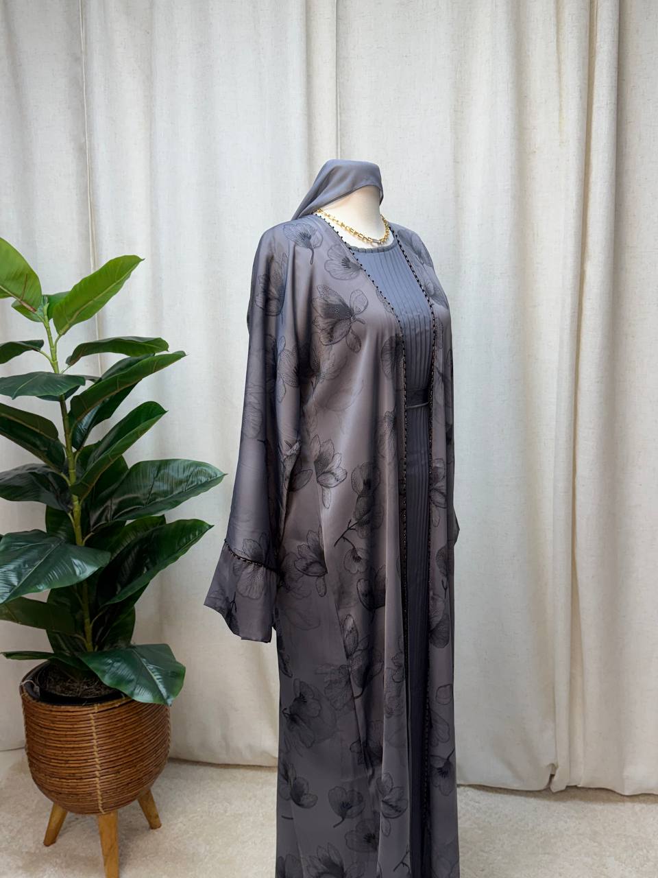 Veloura Bloom 3-Piece Abaya