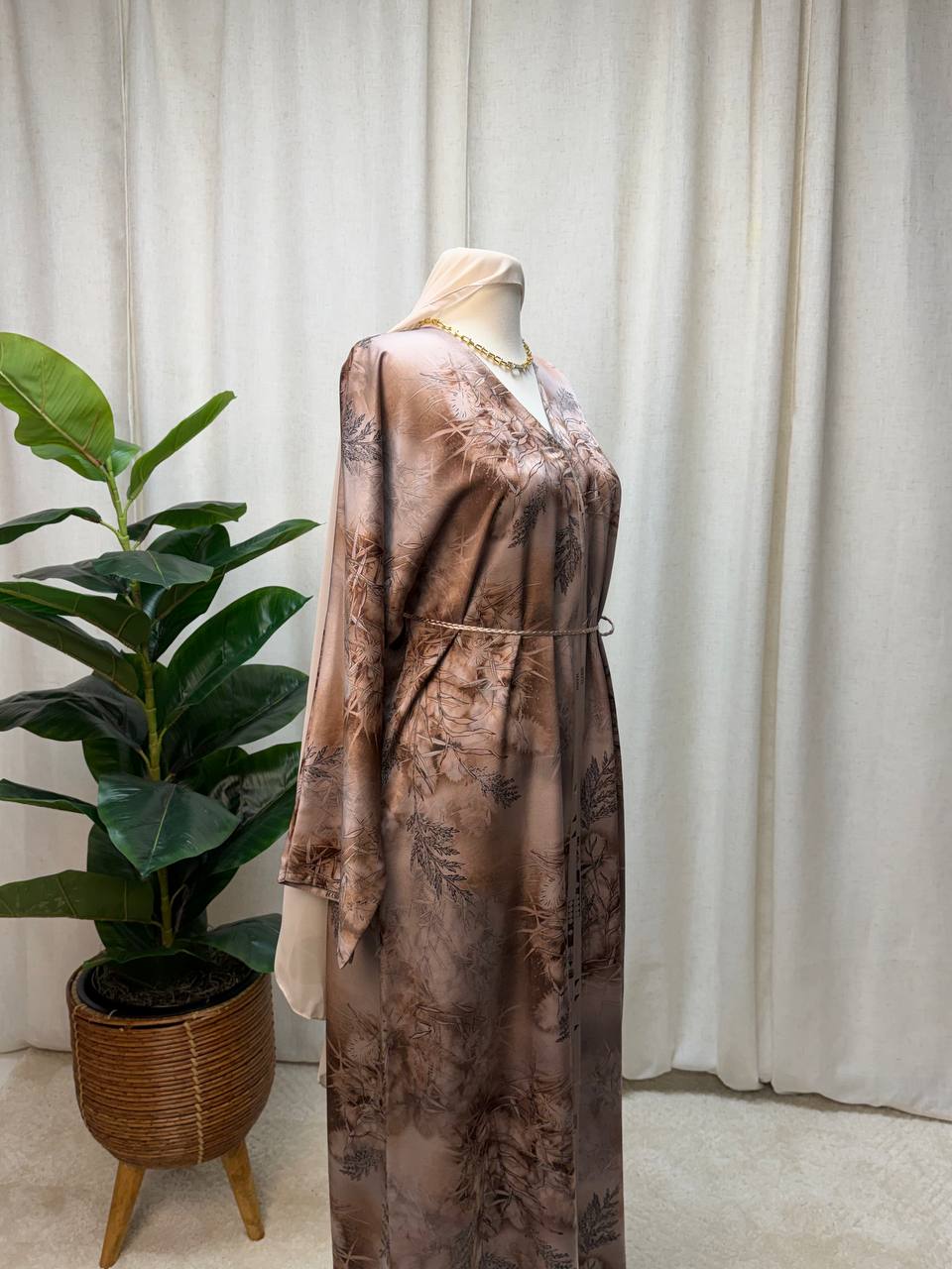 Desert Whisper Abaya