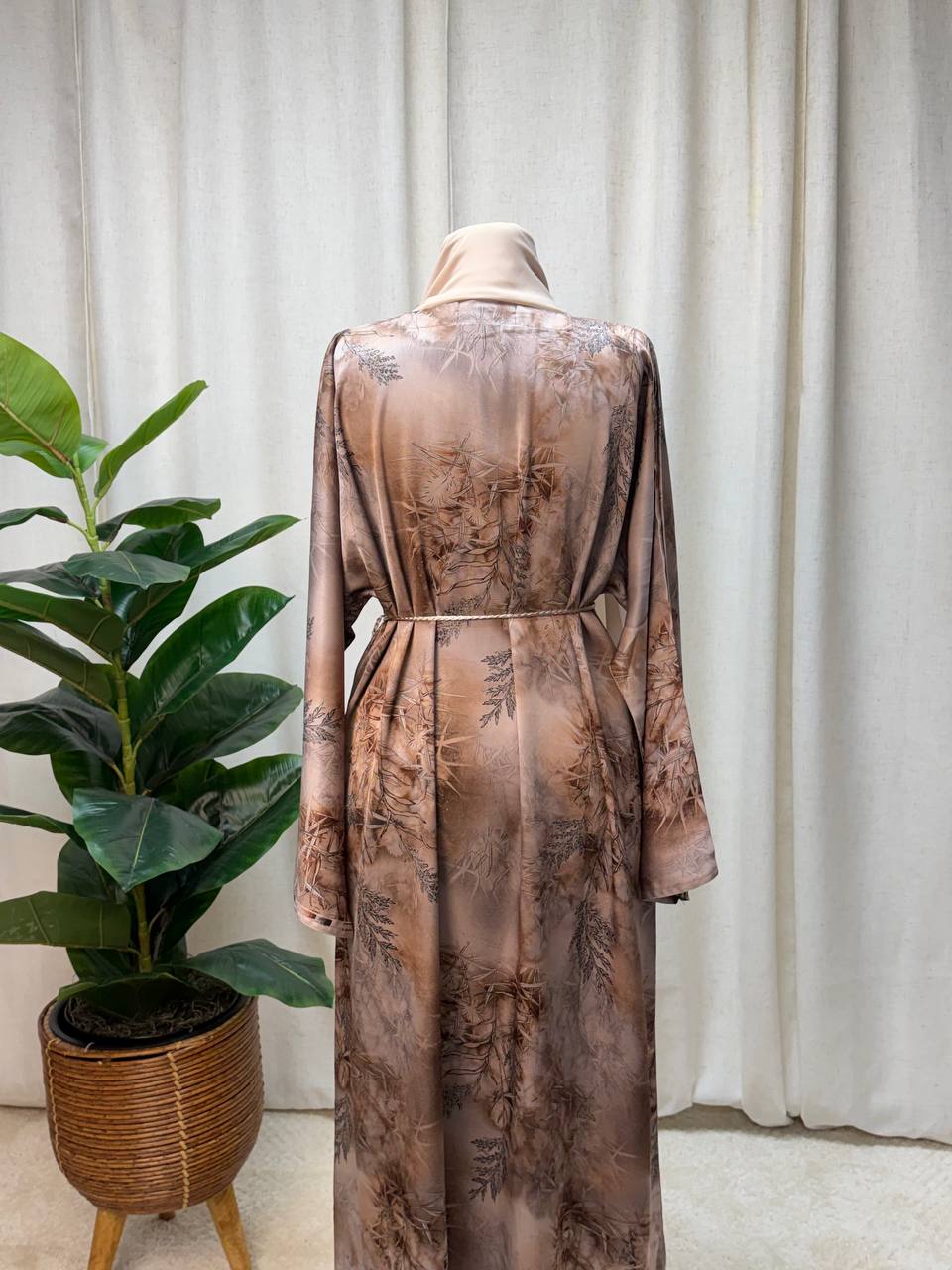 Desert Whisper Abaya