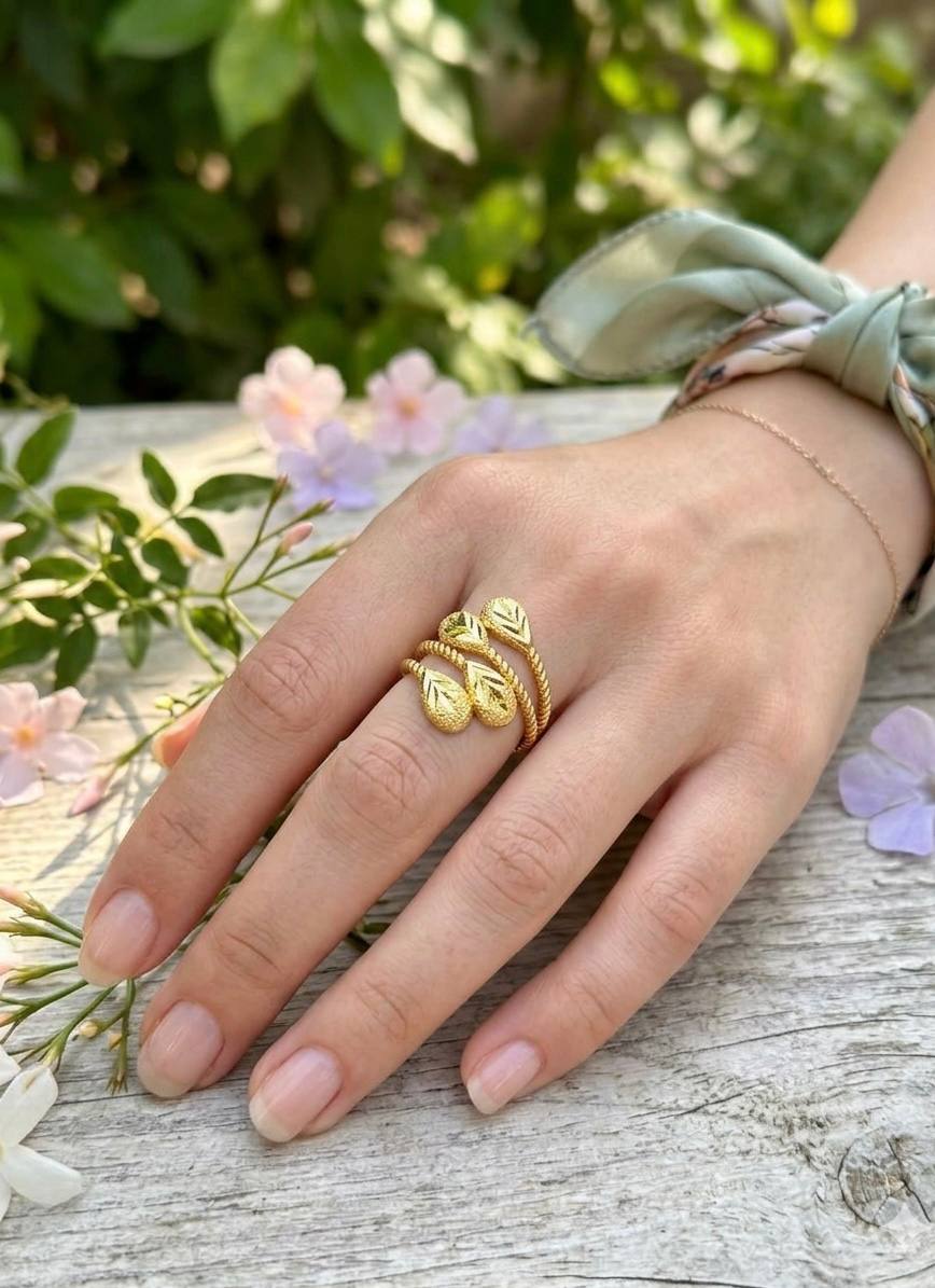 Golden Elegance Ring Collection