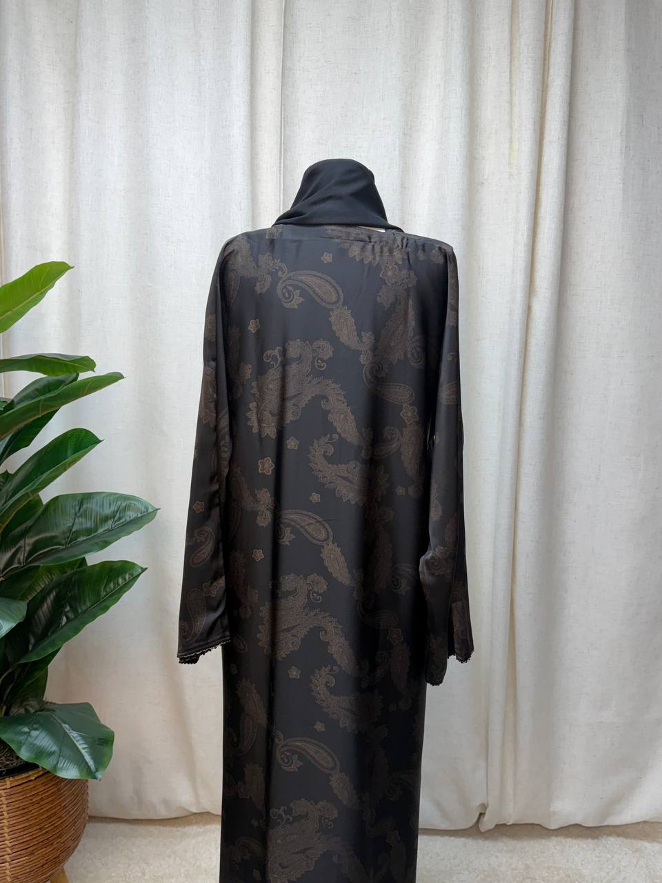 Salma Abaya – Korean Nada Print Fabric