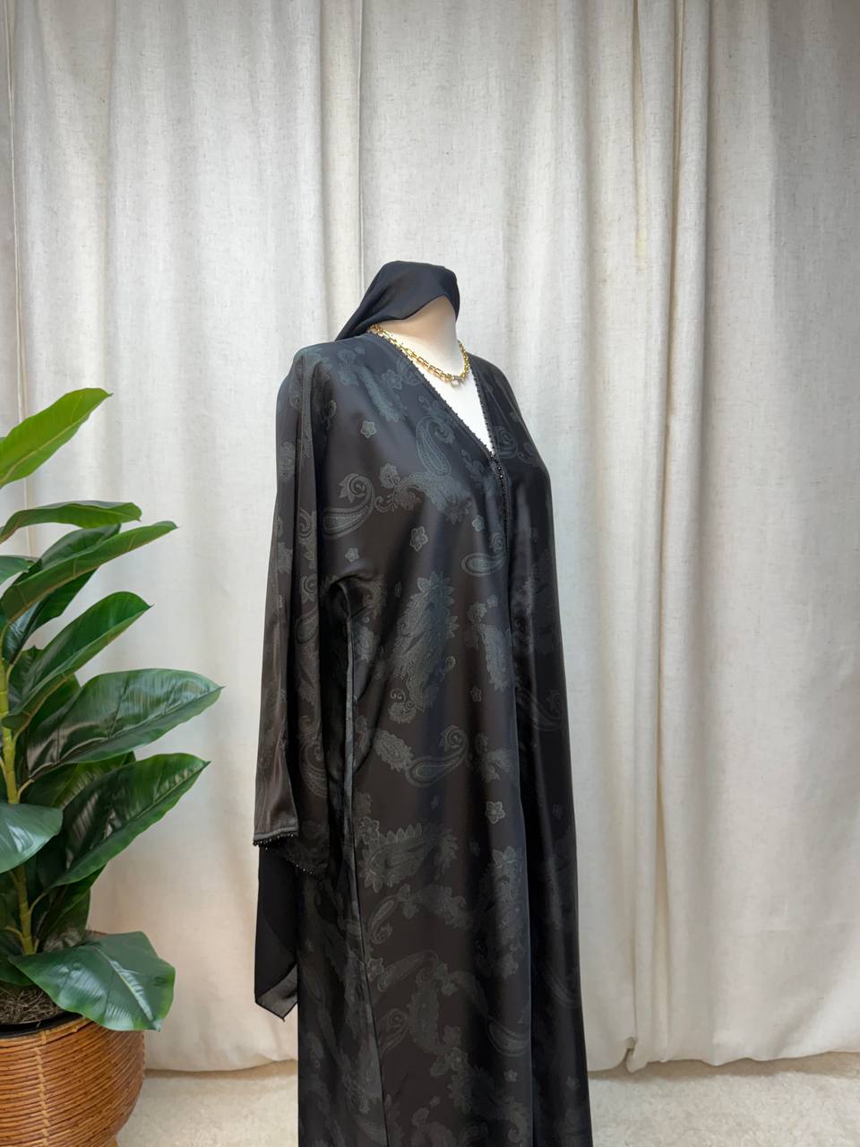Salma Abaya – Korean Nada Print Fabric