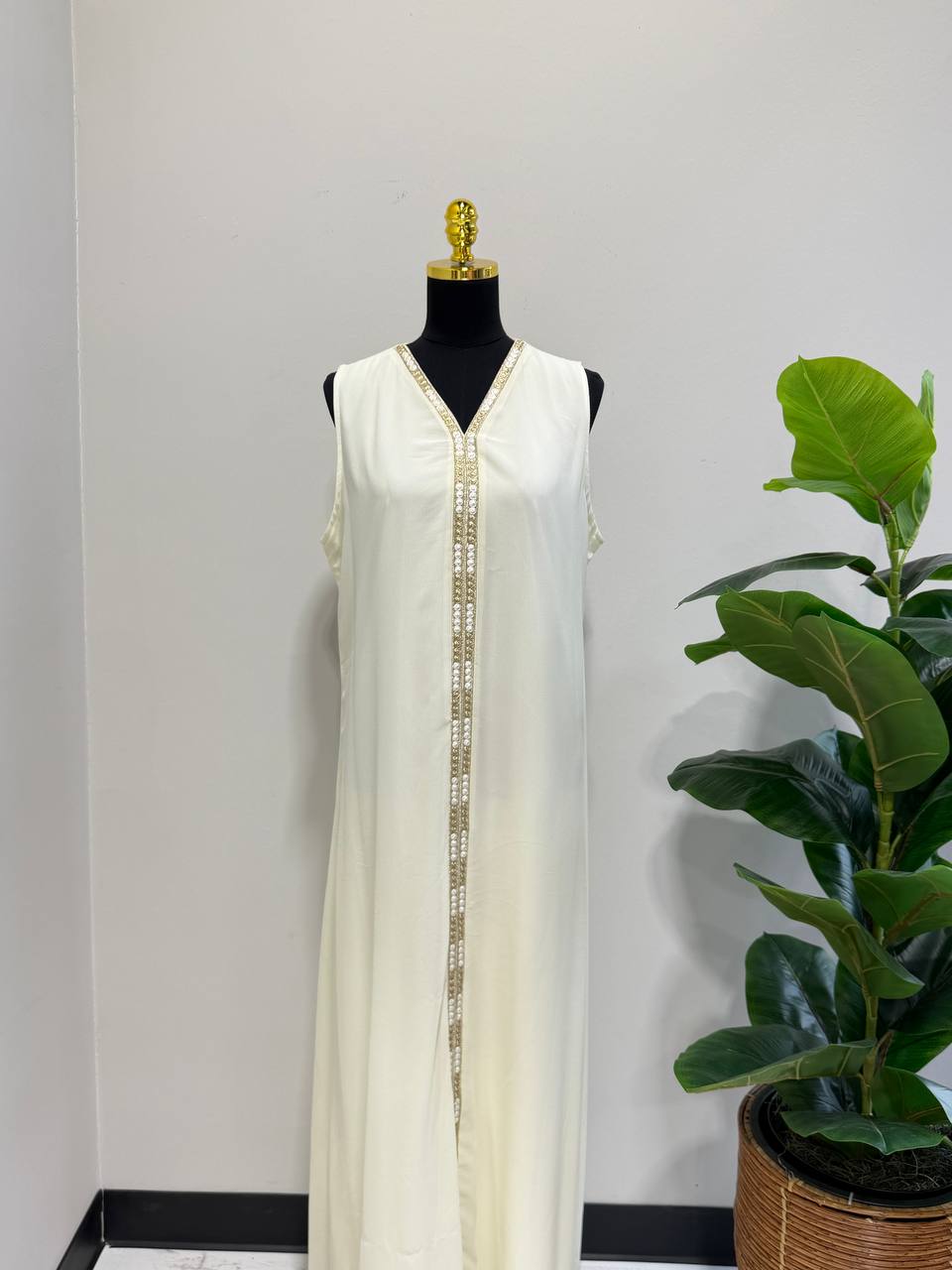 Caftan zena– Hand-Emroidered Moroccan Chiffon Caftan