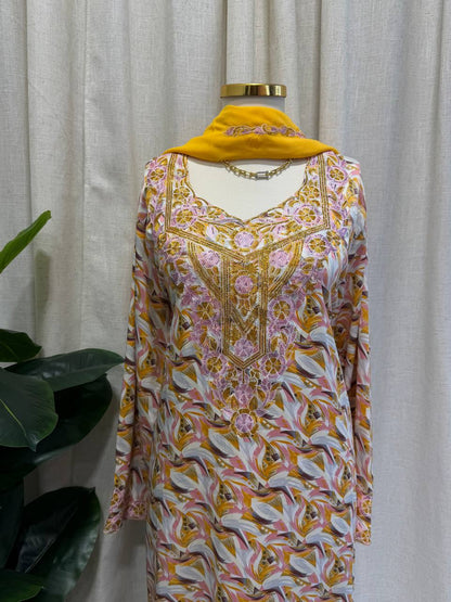 Dubai Bloom Embroidered Mukhawar