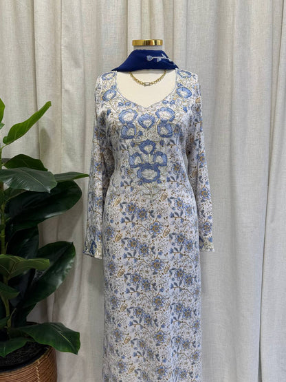 Dubai Bloom Embroidered Mukhawar