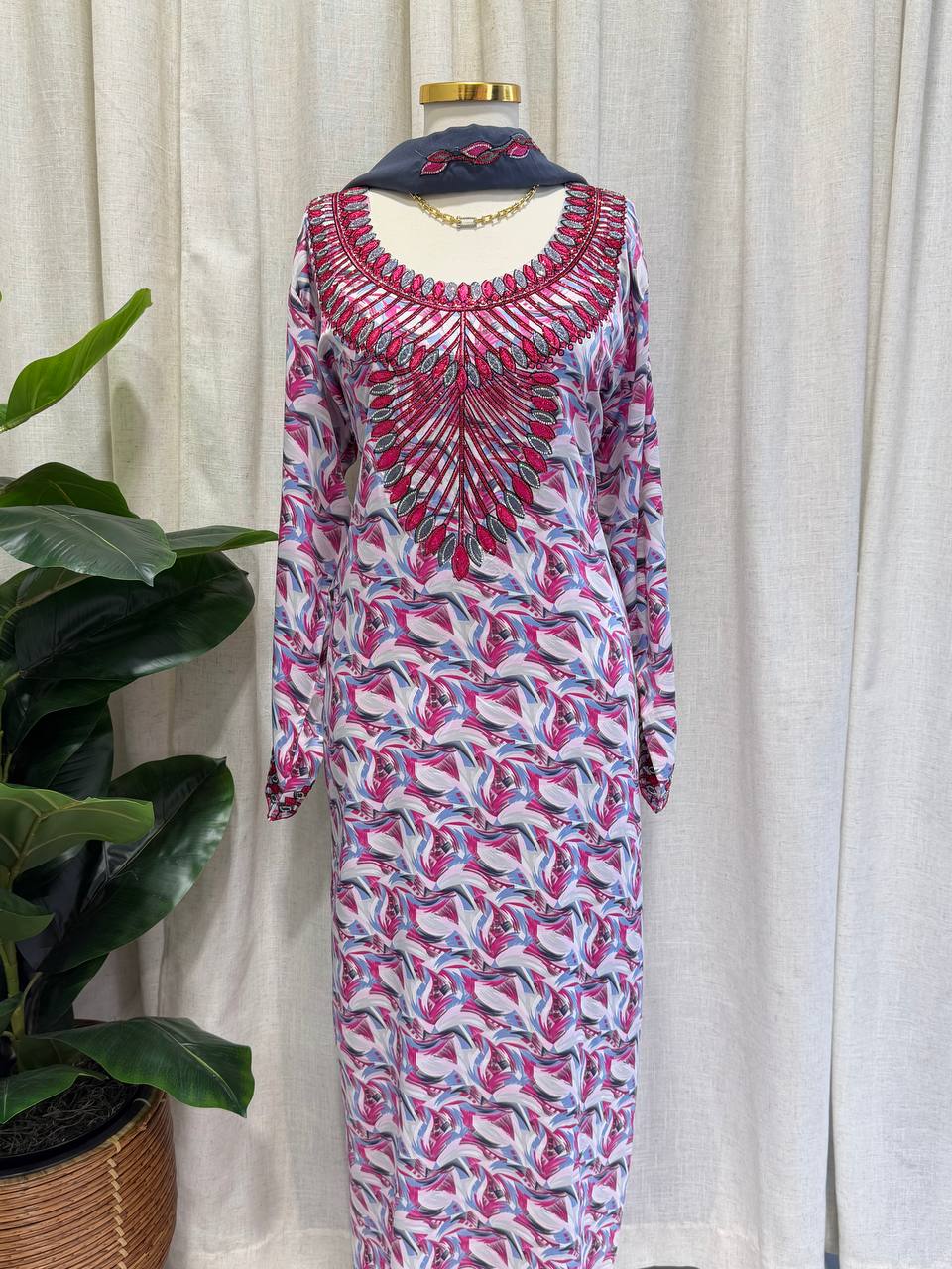 Dubai Bloom Embroidered Mukhawar