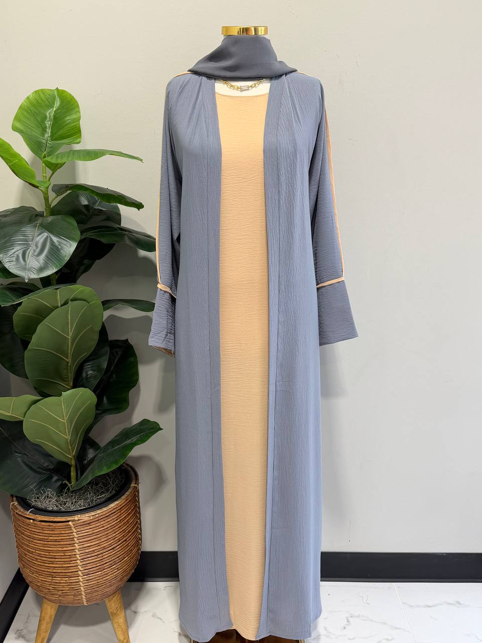 Classic Modesty 3-Piece Dubai Abaya Set