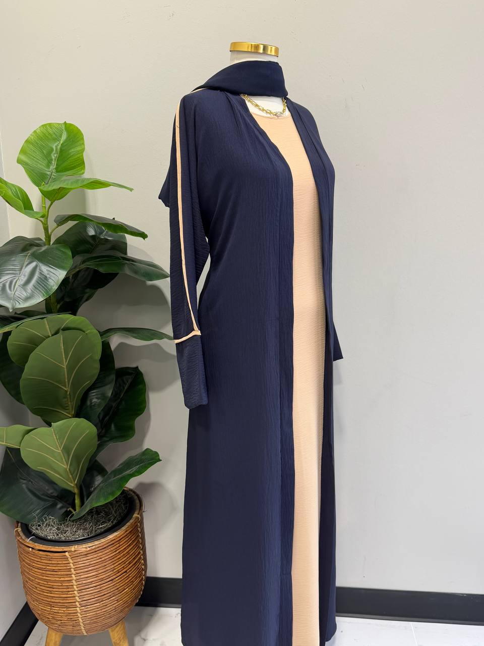 Classic Modesty 3-Piece Dubai Abaya Set