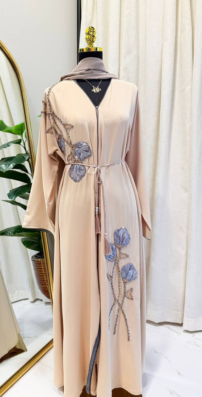 Blossom Grace Emirati Abaya
