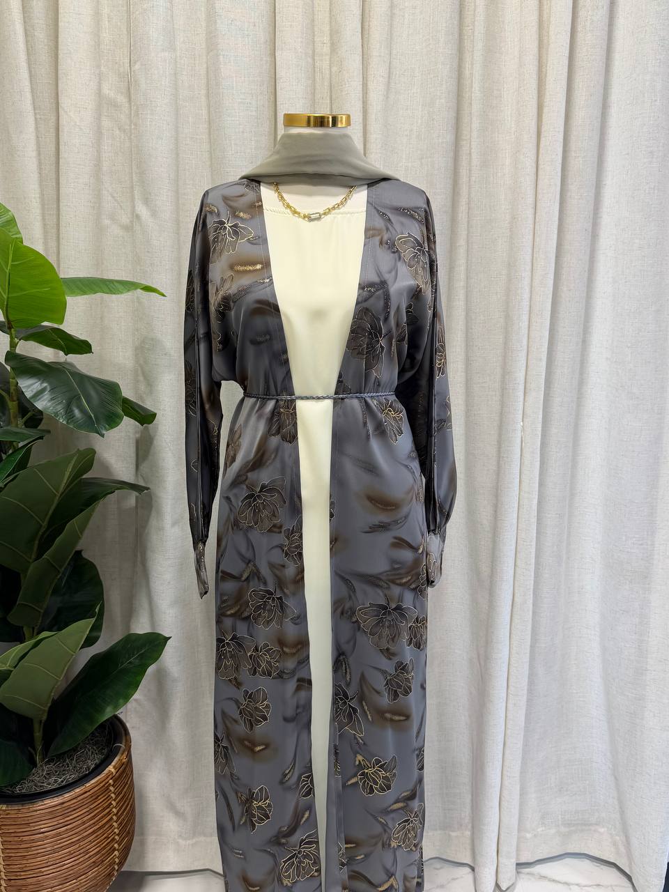 Layan Floral Open Abaya